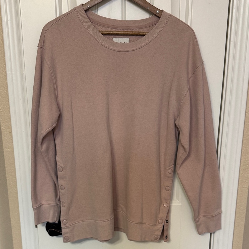 Abercrombie Women's Mauve Button-Detail Sweater